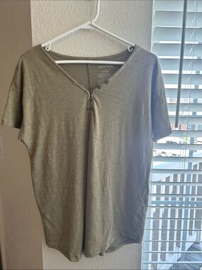 Knox Rose Olive Green Short Sleeve V-Neck Tee